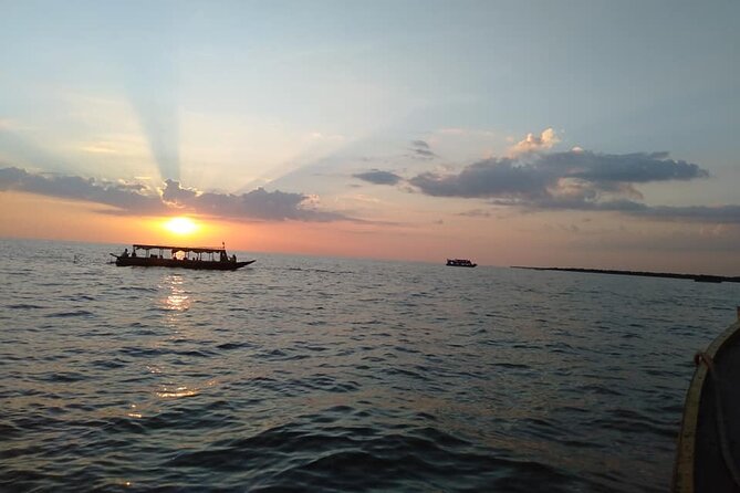 Sunset Dinner and drinks includes a Floating Village cruise tour. - Timing, pickup, and group size: making it fit your Siem Reap schedule