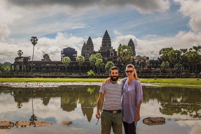 Sunset or sunrise bicycle tour around Angkor Wat and nearby temples - Guide Quality: Why Sam Vone’s Style Can Make the Tour Better