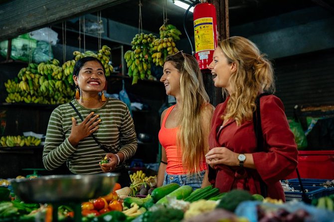 The 10 Tastings of Siem Reap With Locals: Private Street Food Tour - Angkor-area cafe moment: rice-coconut cakes and coffee