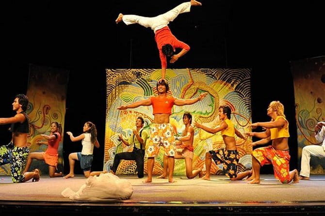 The Cambodian Circus Show and Pub Street Night Market - Quick takes on the Cambodian Circus and Pub Street Night Market