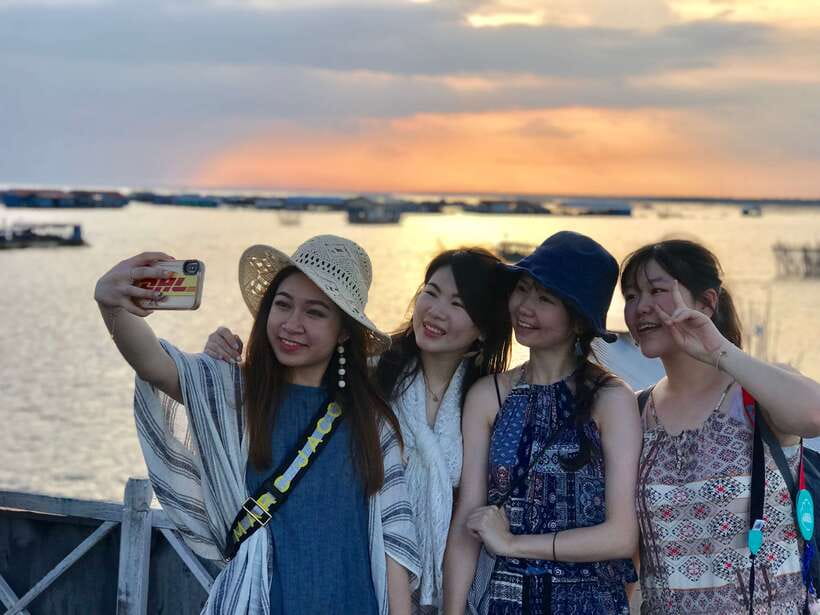 Tonle Sap Tour of Kompong Phluk Village & Evening Food tour - Kompong Phluk on Tonle Sap: why this tour feels different