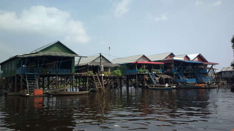 Tonle Sap Tour of Kompong Phluk Village & Evening Food tour - The pacing reality: floating restaurant time vs. village time