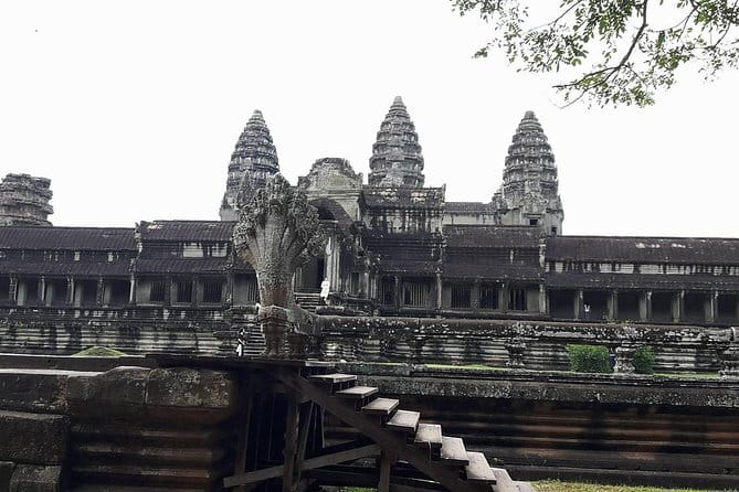 Two Days Angkor Complex, Beng Mealea plus Kampong Phluk Village - Price and logistics: what you’re paying for (and what you’ll still pay)