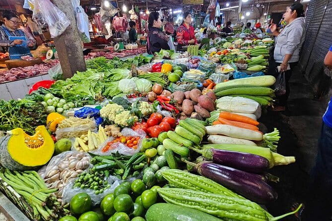 Ultimate Siem Reap Food Tour by Tuk Tuk - 20 Tastings, 8 Stops - Who should book this food tour in Siem Reap?