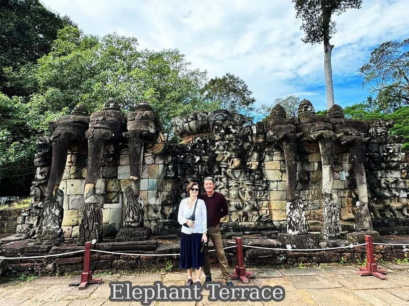 Ultimate Sunrise to Angkor Wat, Angkor Thom and Bayon Temple - Angkor Wat at Sunrise: Guided Architecture and Bas-Reliefs