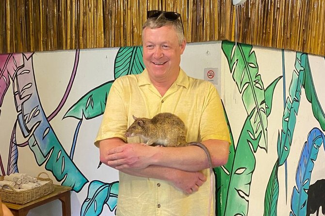 War Museum, Killing Field, and APOPO Hero RATs Tour - Satcha Cambodian Handicraft Center: training that keeps value local